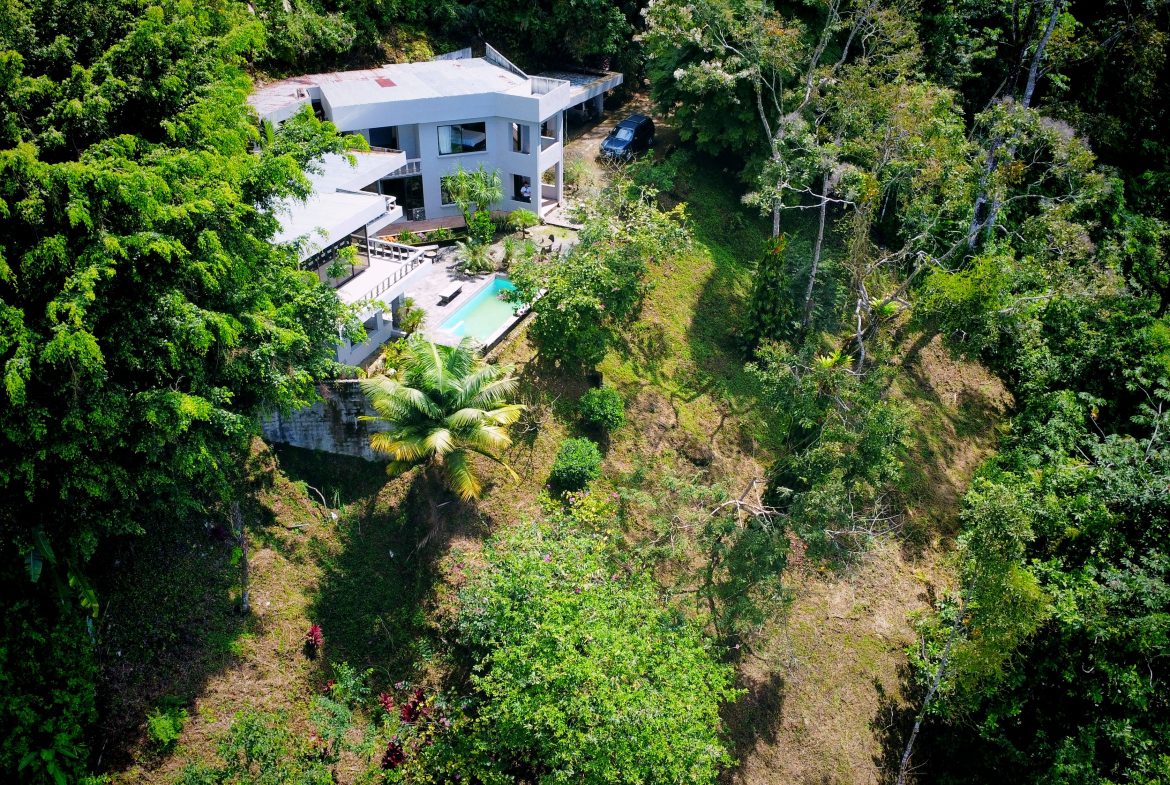 LUXURIOUS RETREAT WITH LARGE WATERFALL ON THE PROPERTY AND EXPANSIVE OCEAN VIEW – 12 ACRES, Uvita, Costa Rica — photo 8
