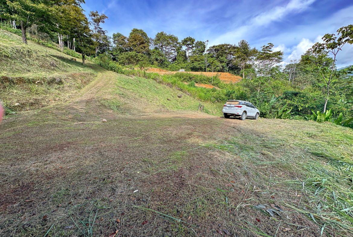 A RARE MOUNTAIN RETREAT WITH BUILDING SITES  , NICE VIEWS AND RIVER – 4.3 ACRES