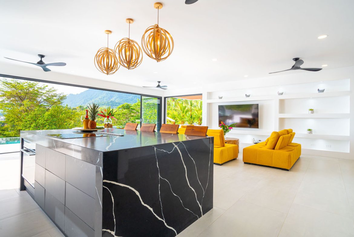 LUXURY 4 BEDROOM HOME WITH OCEAN AND MOUNTAIN VIEWS
