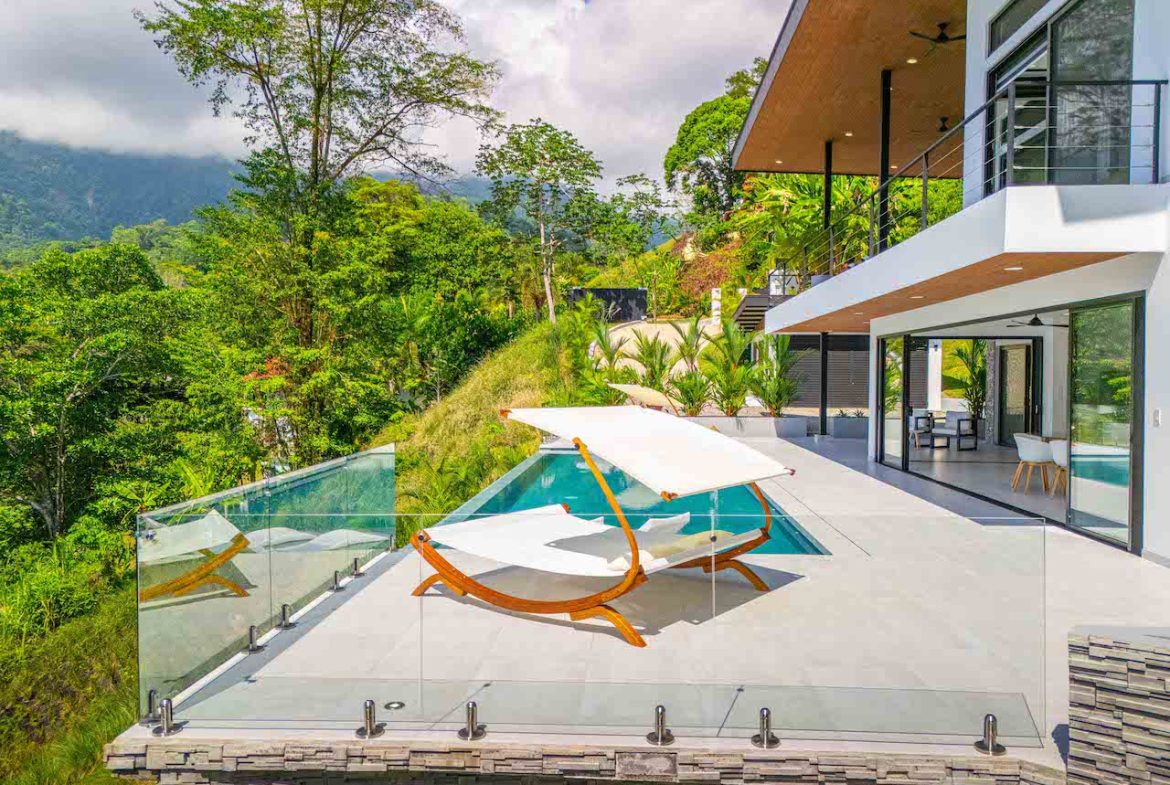 LUXURY 4 BEDROOM HOME WITH OCEAN AND MOUNTAIN VIEWS