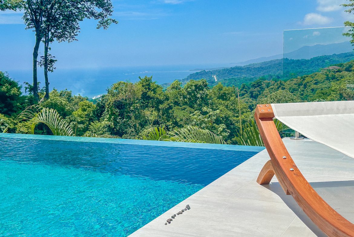 LUXURY 4 BEDROOM HOME WITH OCEAN AND MOUNTAIN VIEWS