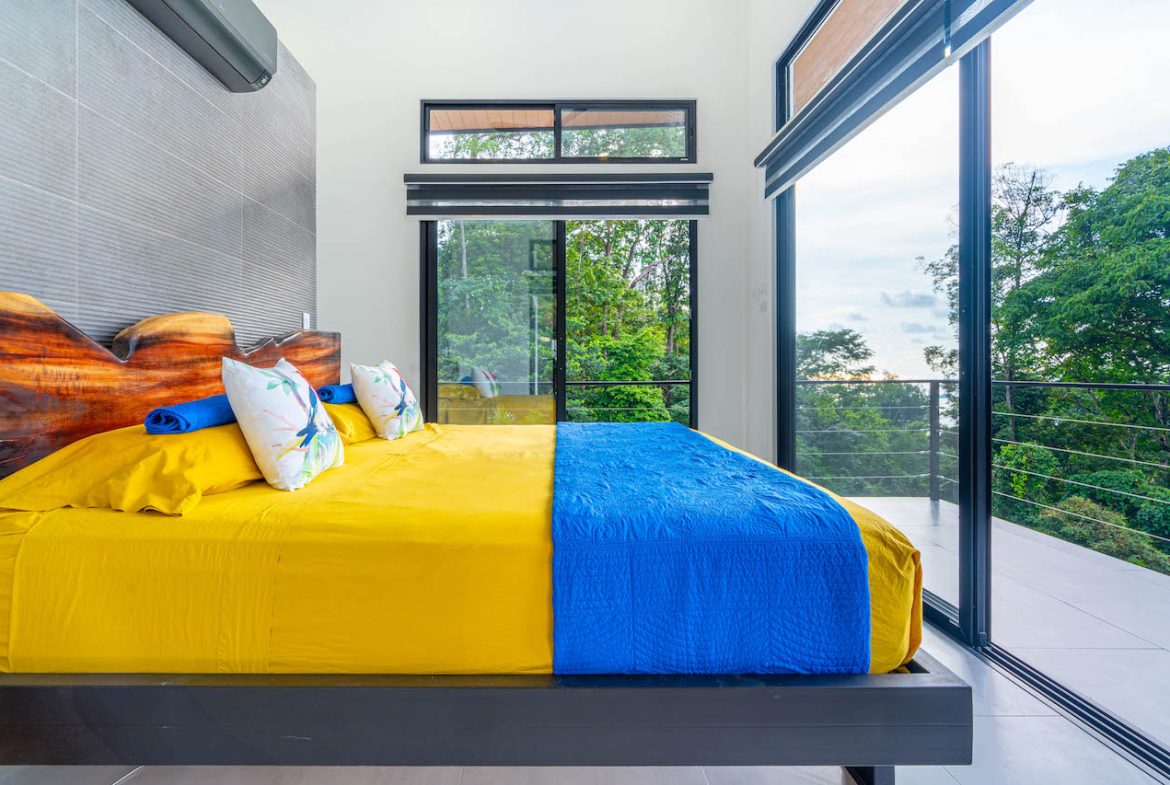 LUXURY 4 BEDROOM HOME WITH OCEAN AND MOUNTAIN VIEWS