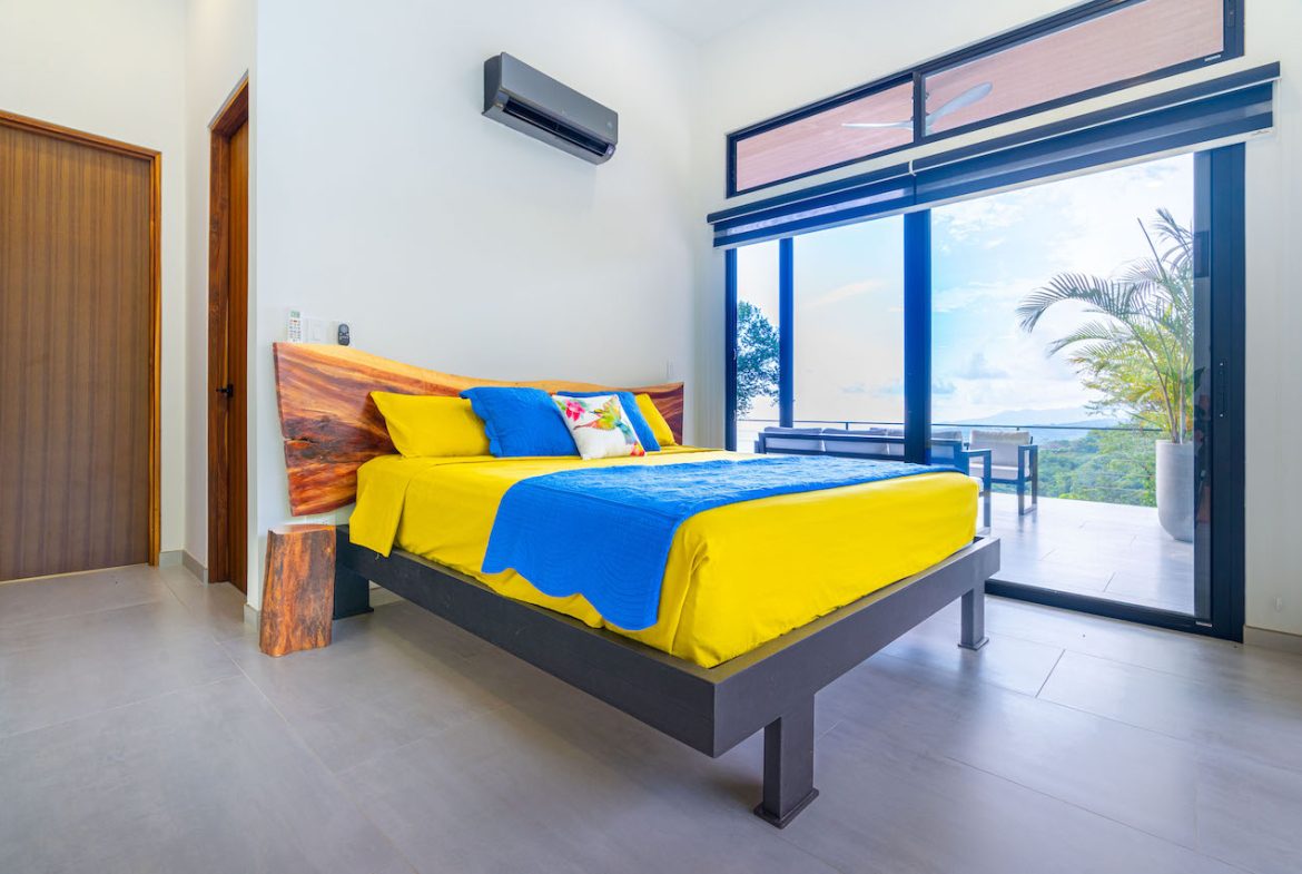 LUXURY 4 BEDROOM HOME WITH OCEAN AND MOUNTAIN VIEWS