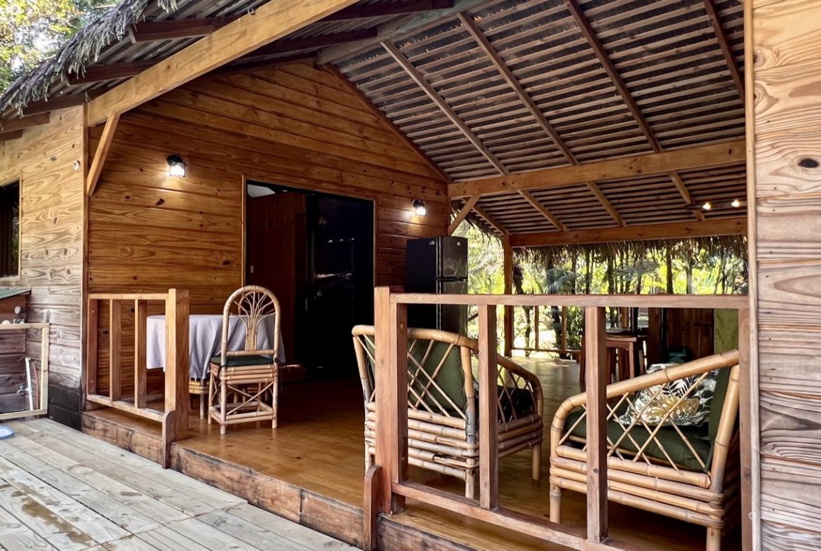 TROPICAL WOODEN STILT HOME IN OJOCHAL – RUSTIC CHARM & INVESTMENT POTENTIAL – 0.5 ACRES
