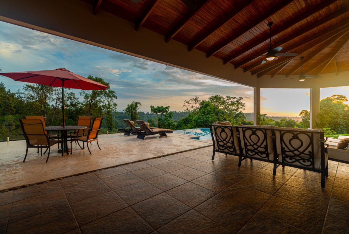 CUSTOM 2-BEDROOM HOME WITH OCEAN VIEWS, INFINITY POOL, AND PRIVATE WATERFALL TRAIL – 3.18 ACRES, Uvita, Costa Rica — photo 3