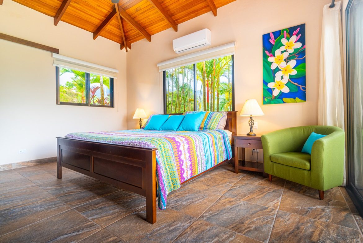 CUSTOM 2-BEDROOM HOME WITH OCEAN VIEWS, INFINITY POOL, AND PRIVATE WATERFALL TRAIL – 3.18 ACRES, Uvita, Costa Rica — photo 7