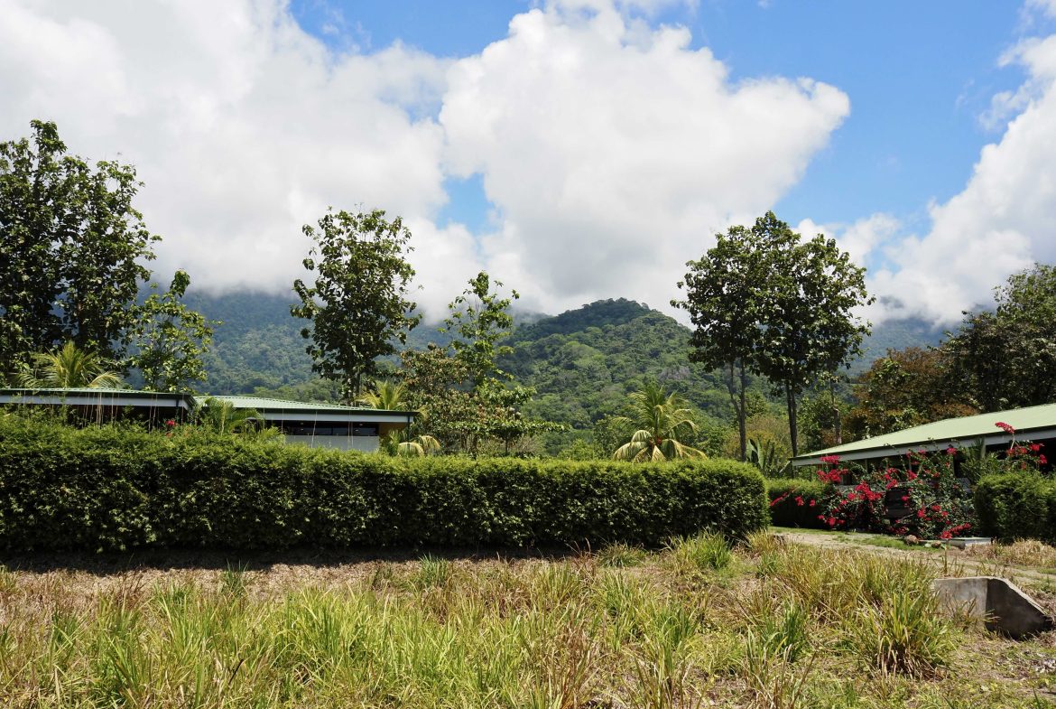 Centrally located .29 acre Ojochal Lot with Mountain Views and Ready to Build