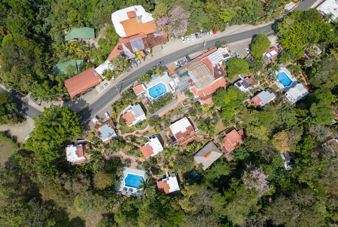 49 ROOM HOTEL FOR SALE IN CENTRAL MANUEL ANTONIO – 3.7 ACRES