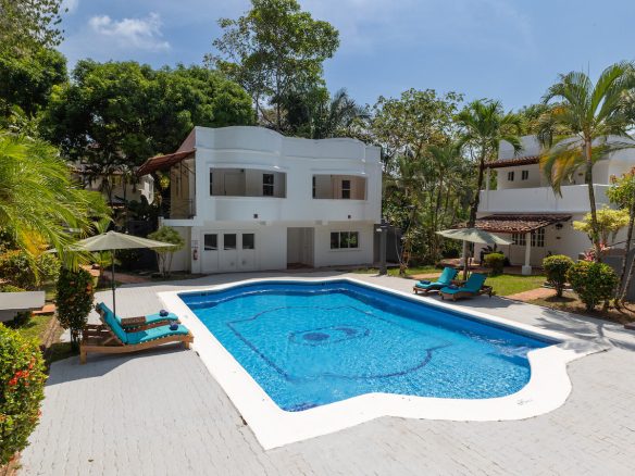 49 ROOM HOTEL FOR SALE IN CENTRAL MANUEL ANTONIO – 3.7 ACRES, Manuel Antonio, Costa Rica — photo 3