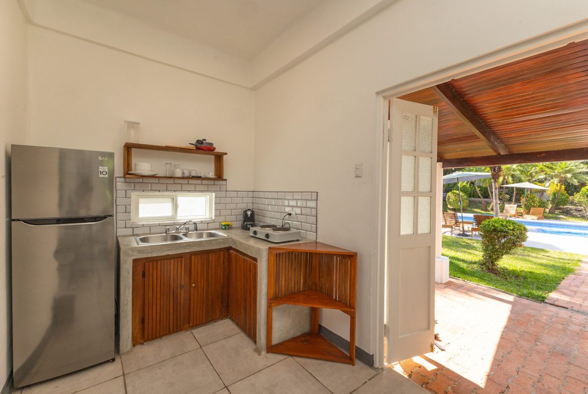 49 ROOM HOTEL FOR SALE IN CENTRAL MANUEL ANTONIO – 3.7 ACRES