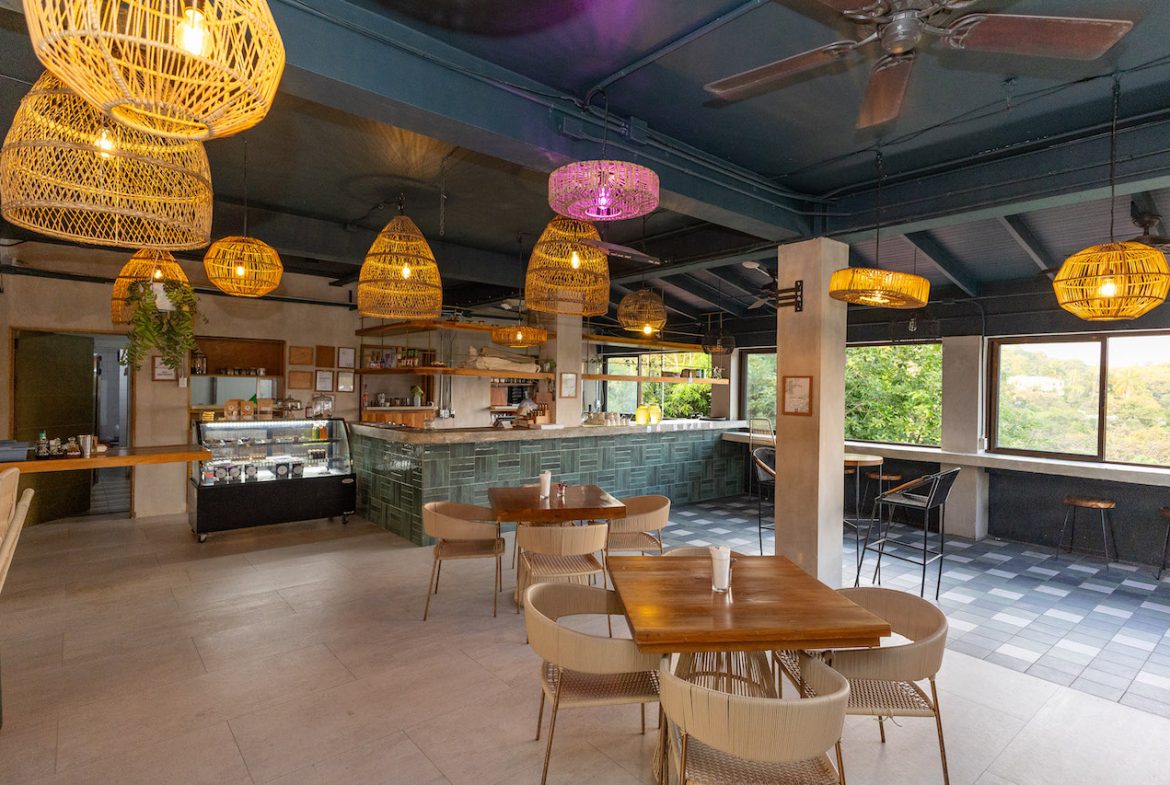 49 ROOM HOTEL FOR SALE IN CENTRAL MANUEL ANTONIO – 3.7 ACRES