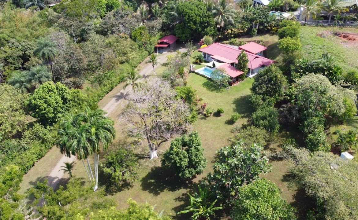 BEAUTIFUL HOME WITH POOL AND ROOM TO EXPAND IN OJOCHAL, Uvita, Costa Rica — photo 3