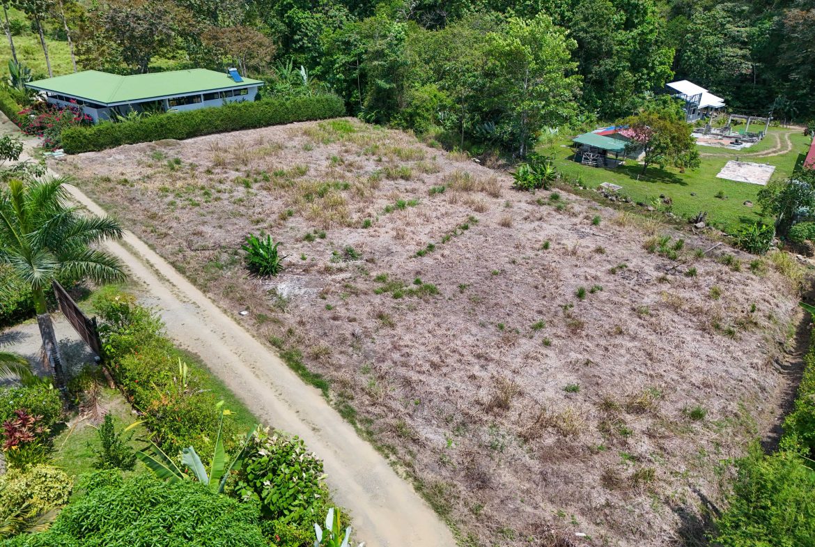 Ready to Build, Centrally located .29 acre Ojochal Lot with Mountain Views