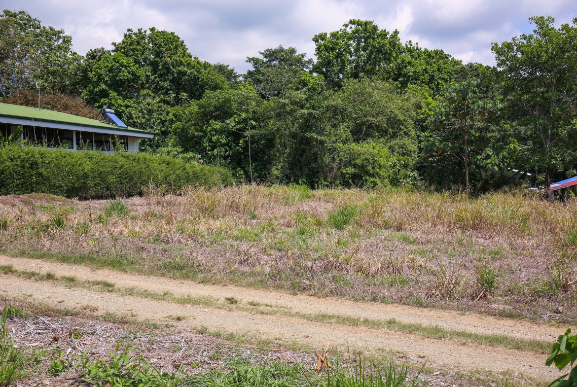 Ready to Build, Centrally located .29 acre Ojochal Lot with Mountain Views