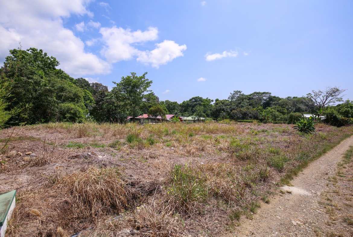 Ready to Build, Centrally located .29 acre Ojochal Lot with Mountain Views