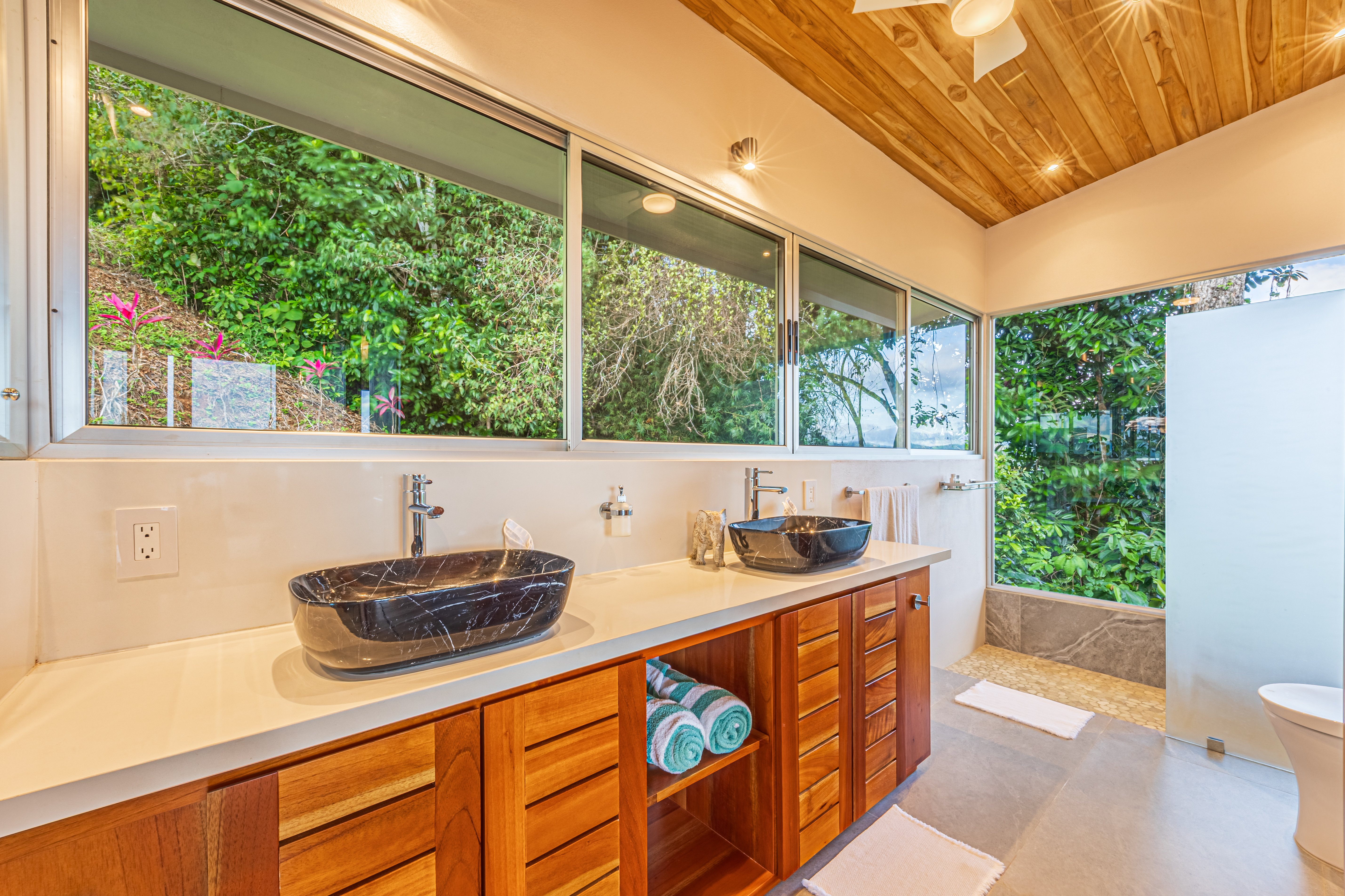 Premium Ocean View Lot with Move-In Ready Casita | Cacao Estates – 2 acres