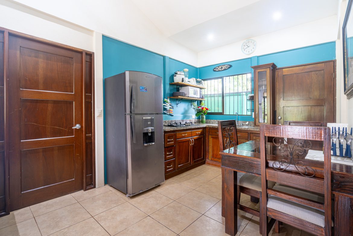 CHARMING 3-BEDROOM HOME OVERLOOKING THE UVITA RIVER – PRIME LOCATION FOR SIMPLER LIVING OR A VACATION RENTAL, Uvita, Costa Rica — photo 6