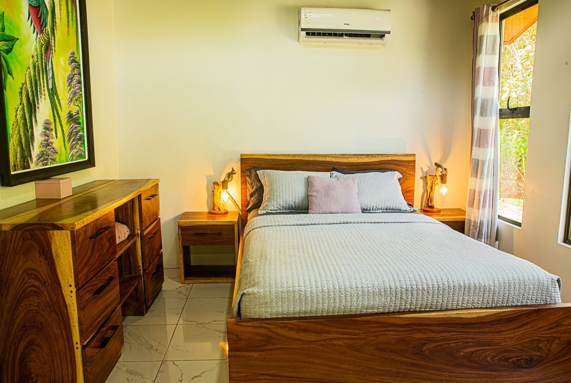 MODERN TROPICAL 3-BEDROOM VILLA ON 1.24 ACRES