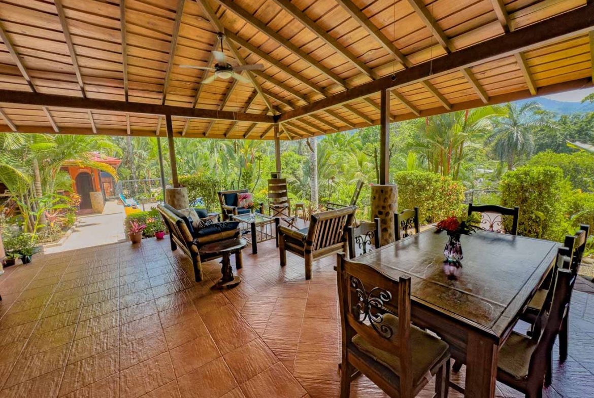 JUNGLE VIEW HOME IN OJOCHAL WITH GUEST ROOM AND MATURE FRUIT TREES – CLOSE TO AMENITIES, Uvita, Costa Rica — photo 8