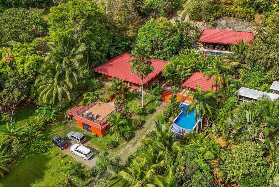 JUNGLE VIEW HOME IN OJOCHAL WITH GUEST ROOM AND MATURE FRUIT TREES – CLOSE TO AMENITIES, Uvita, Costa Rica — photo 3