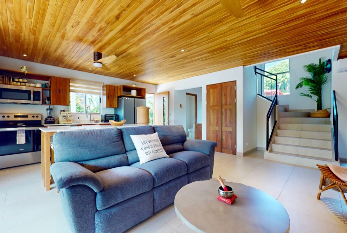 MODERN 3-BEDROOM HOME IN HEART OF OJOCHAL WITH PRIVATE POOL AND MOUNTAIN VIEWS, Uvita, Costa Rica — photo 3