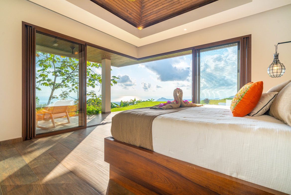 SUEÑO DEL PACIFICO – A LUXURIOUS MOUNTAIN-TOP SANCTUARY WITH UNRIVALED VIEWS – 6 ACRES