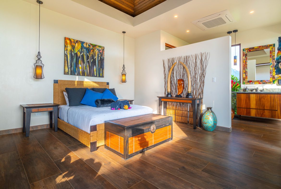 SUEÑO DEL PACIFICO – A LUXURIOUS MOUNTAIN-TOP SANCTUARY WITH UNRIVALED VIEWS – 6 ACRES
