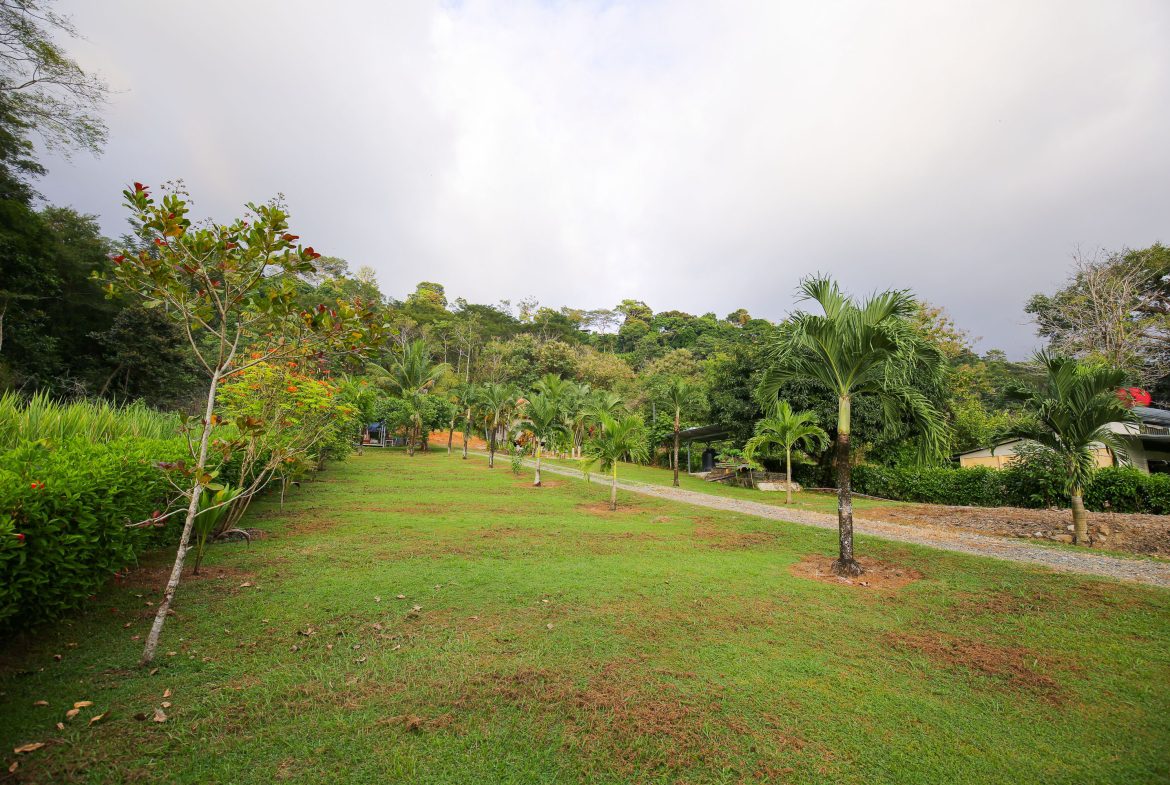 IDEAL RETIREMENT RETREAT NEAR DOMINICAL WITH INCOME POTENCIAL