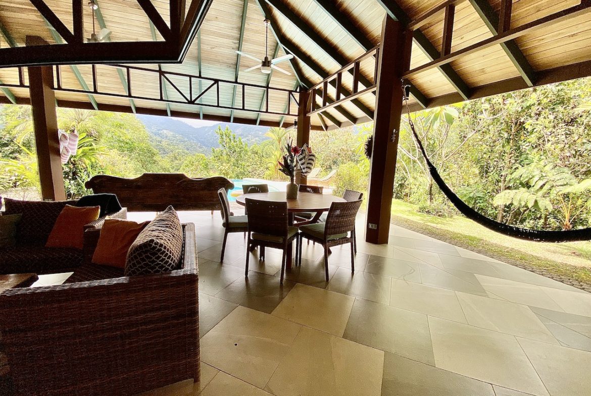 JUNGLE VIEW HOME IN PORTALON