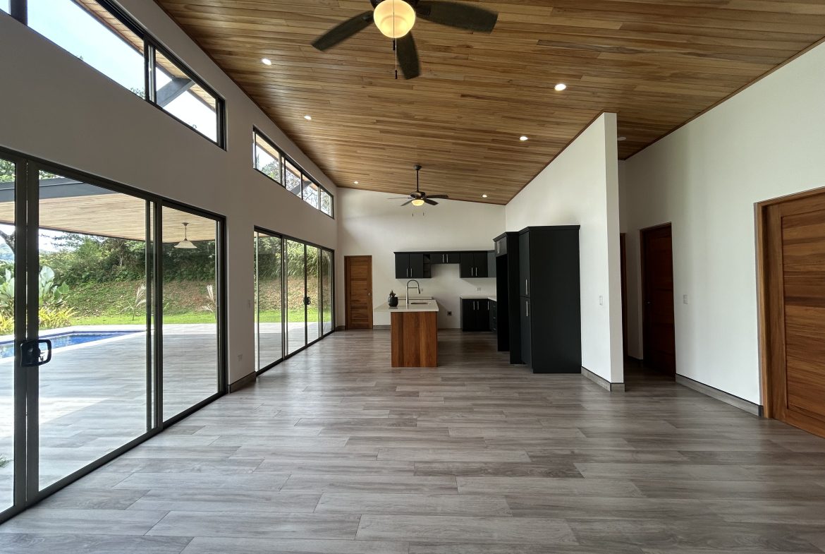 BEST DEAL IN THE AREA WITH 3 DIFFERENT SIZE HOMES WITH MOUNTAIN VIEW , POOL , LANDSCAPED AND TURN KEY OFFERING, Uvita, Costa Rica — photo 3