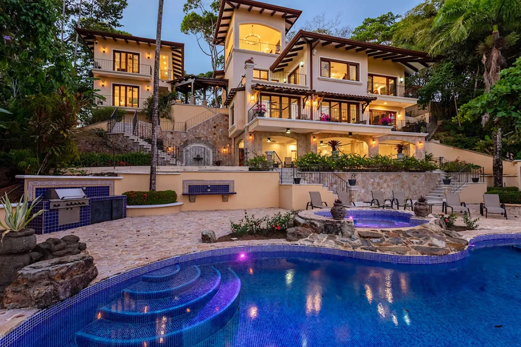 Where Luxury Meets Nature on Costa Rica’s Pacific Coast