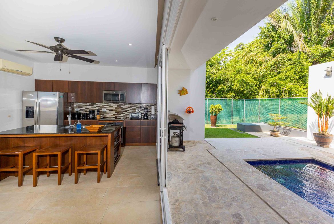 TURNKEY 2-BEDROOM VILLA WITH PRIVATE POOL IN GATED COMMUNITY NEAR PLAYA HERMOSA, Uvita, Costa Rica — photo 5