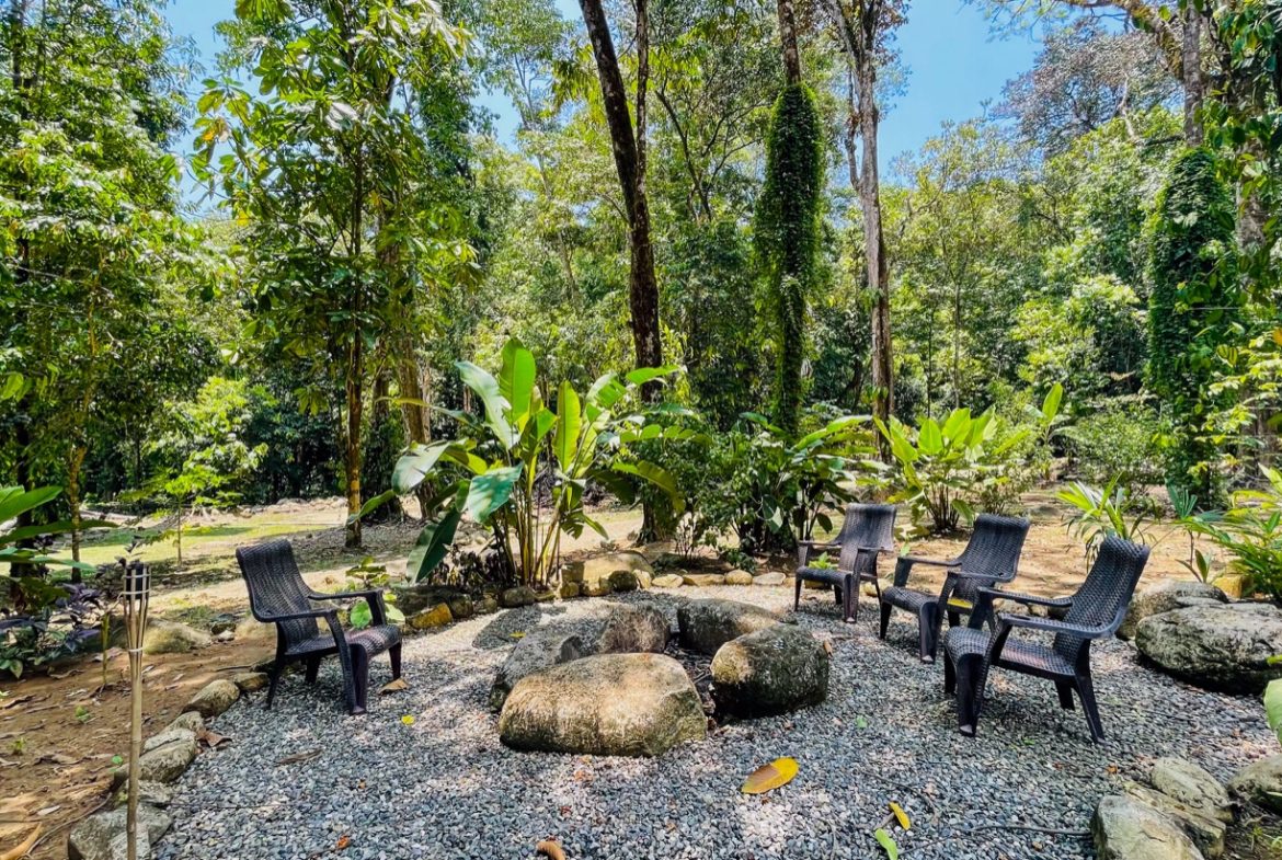 TROPICAL RIVERFRONT ESTATE IN CINCO VENTANAS – 5.65 ACRES WITH MULTIPLE HOMES, BUILD SITES & JUNGLE OASIS