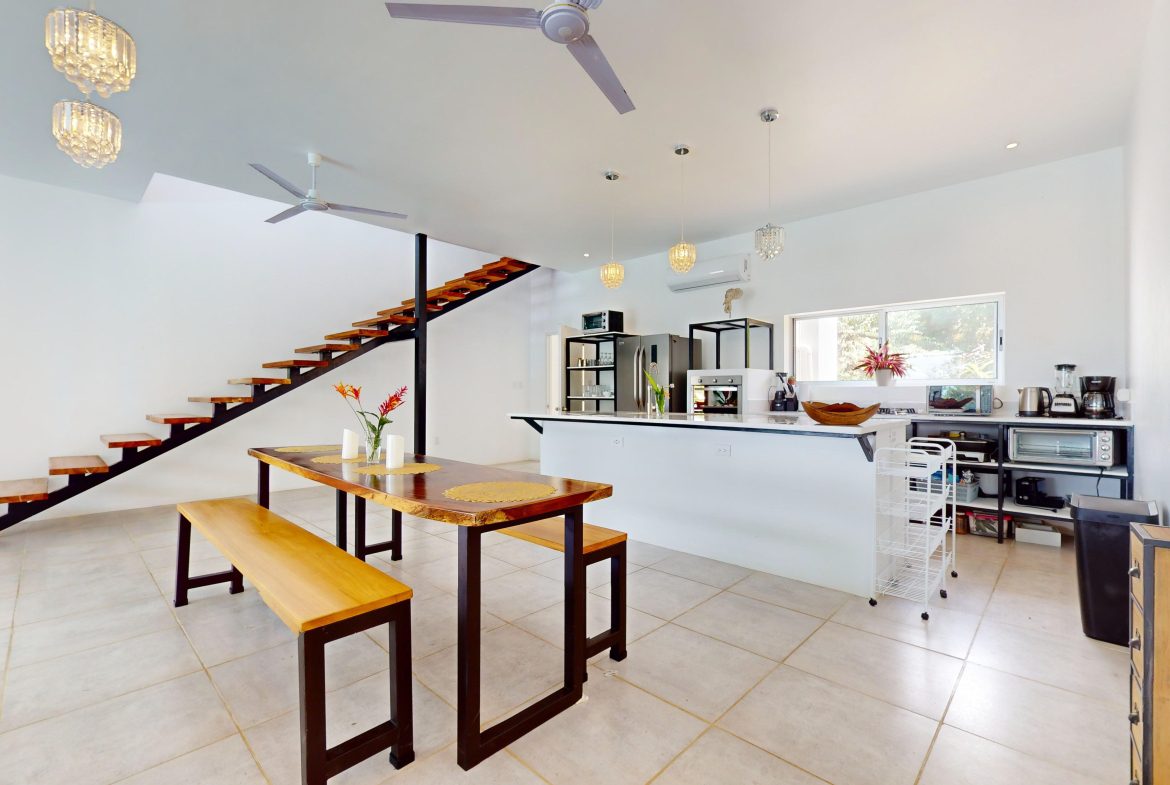 BEAUTIFUL AND MODERN HOME IN UVITA WITH INFINITY POOL, OCEAN VIEWS AND RENTAL OPTIONS, Uvita, Costa Rica — photo 7