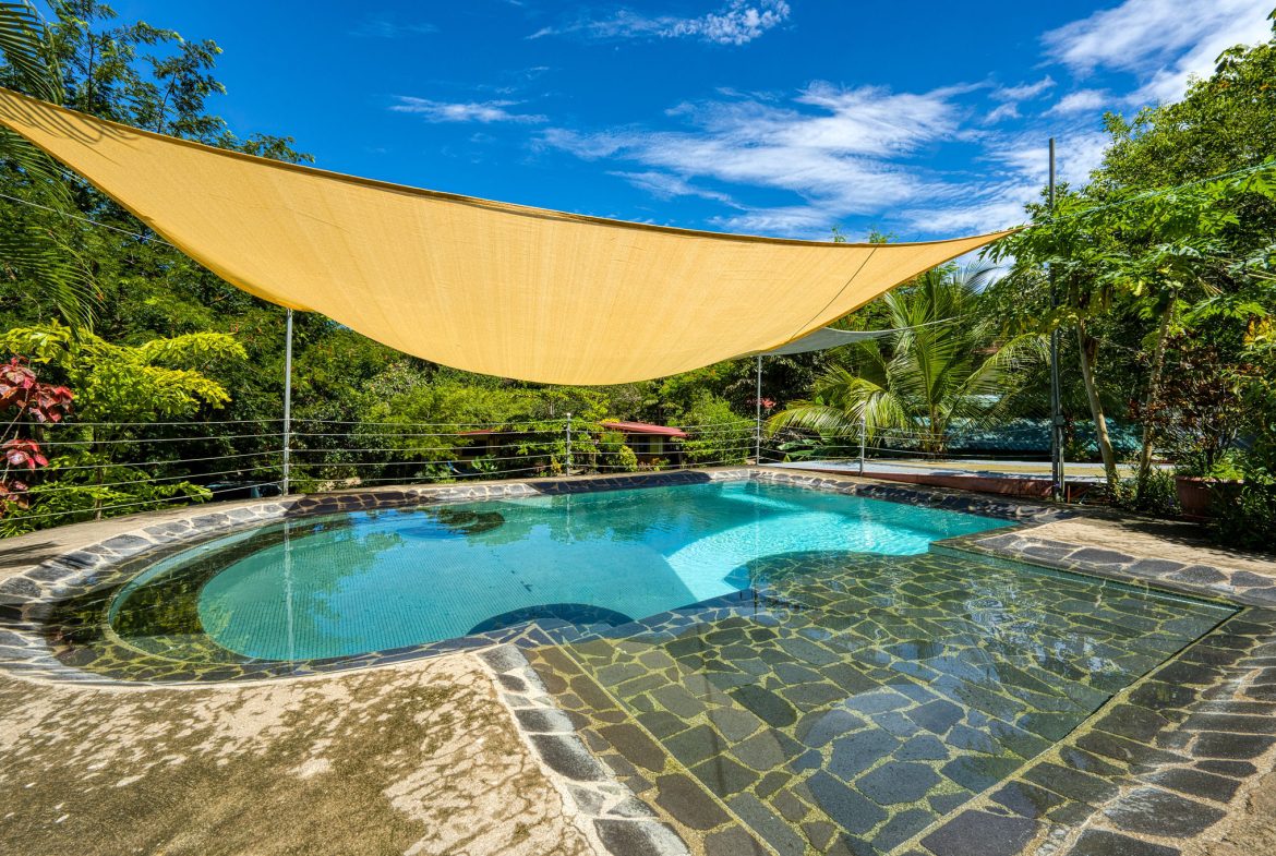 DOMINICAL HOTEL OR RETREAT WITH 13 RENTALS PLUS OWNER’S HOME