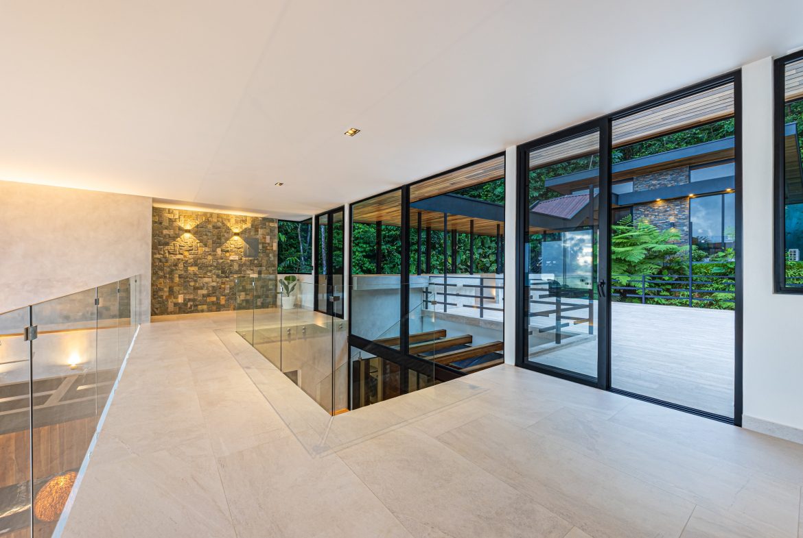 CASA KOULES – LUXURY OCEAN VIEW HOME IN COSTA VERDE ESTATES