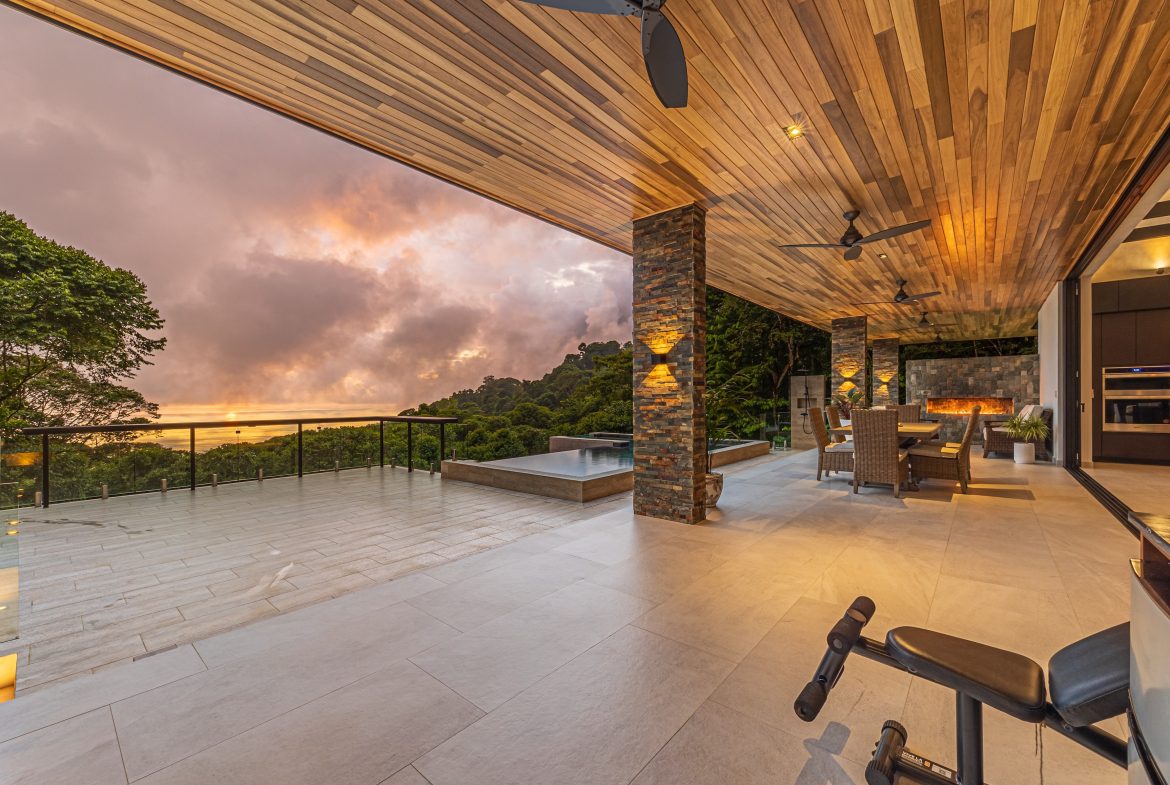 CASA KOULES – LUXURY OCEAN VIEW HOME IN COSTA VERDE ESTATES