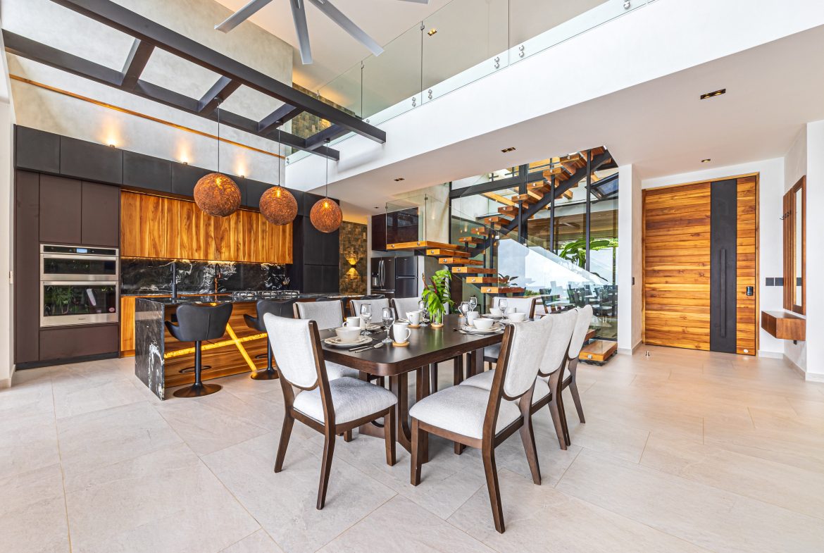 CASA KOULES – LUXURY OCEAN VIEW HOME IN COSTA VERDE ESTATES