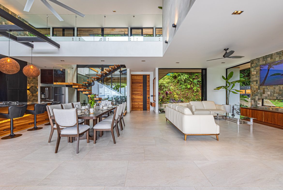 CASA KOULES – LUXURY OCEAN VIEW HOME IN COSTA VERDE ESTATES