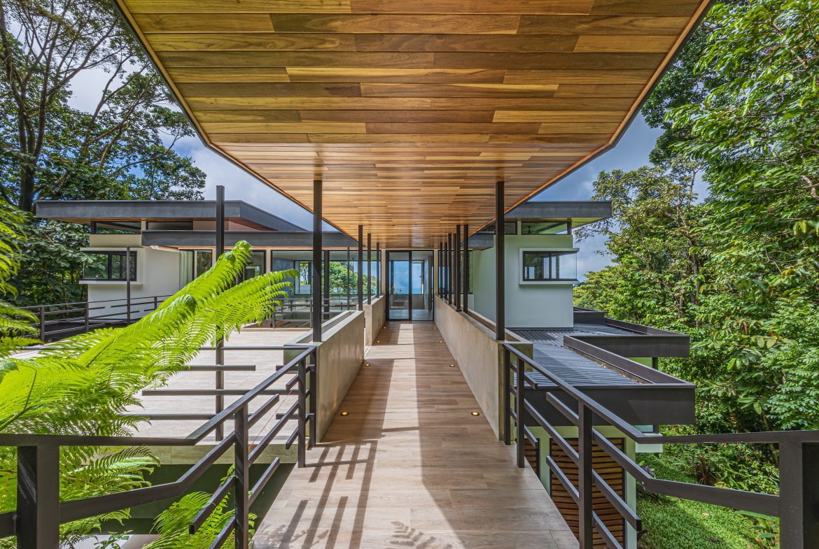 CASA KOULES – LUXURY OCEAN VIEW HOME IN COSTA VERDE ESTATES