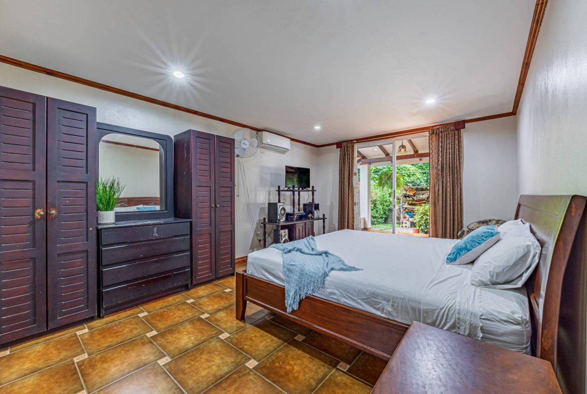 PROPERTY IN THE HEART OF UVITA – 0.12 ACRES