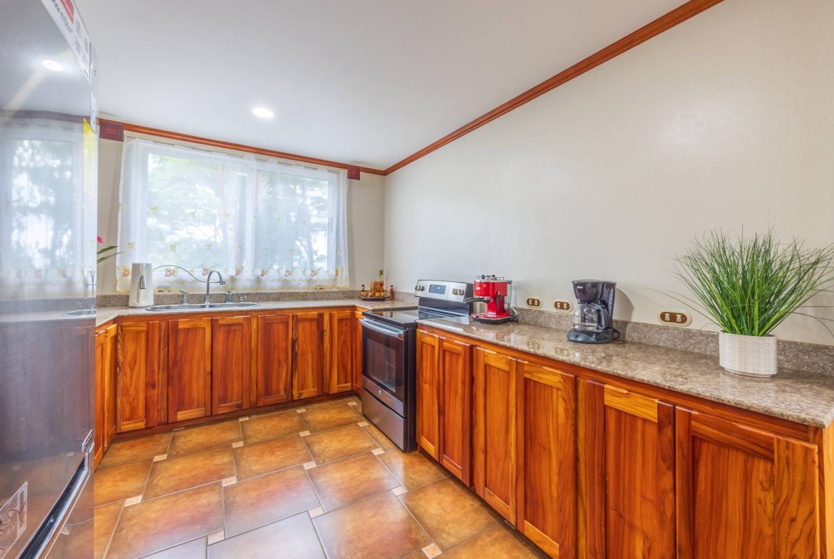 PROPERTY IN THE HEART OF UVITA – 0.12 ACRES