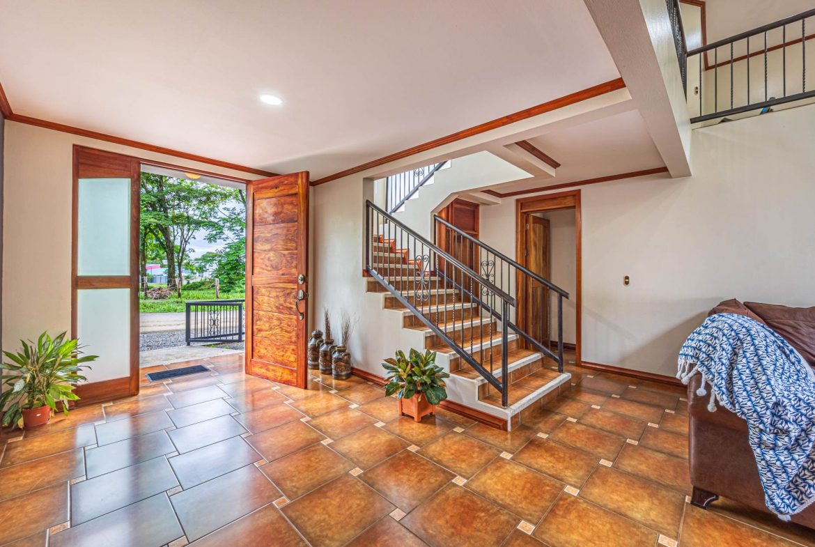 PROPERTY IN THE HEART OF UVITA – 0.12 ACRES