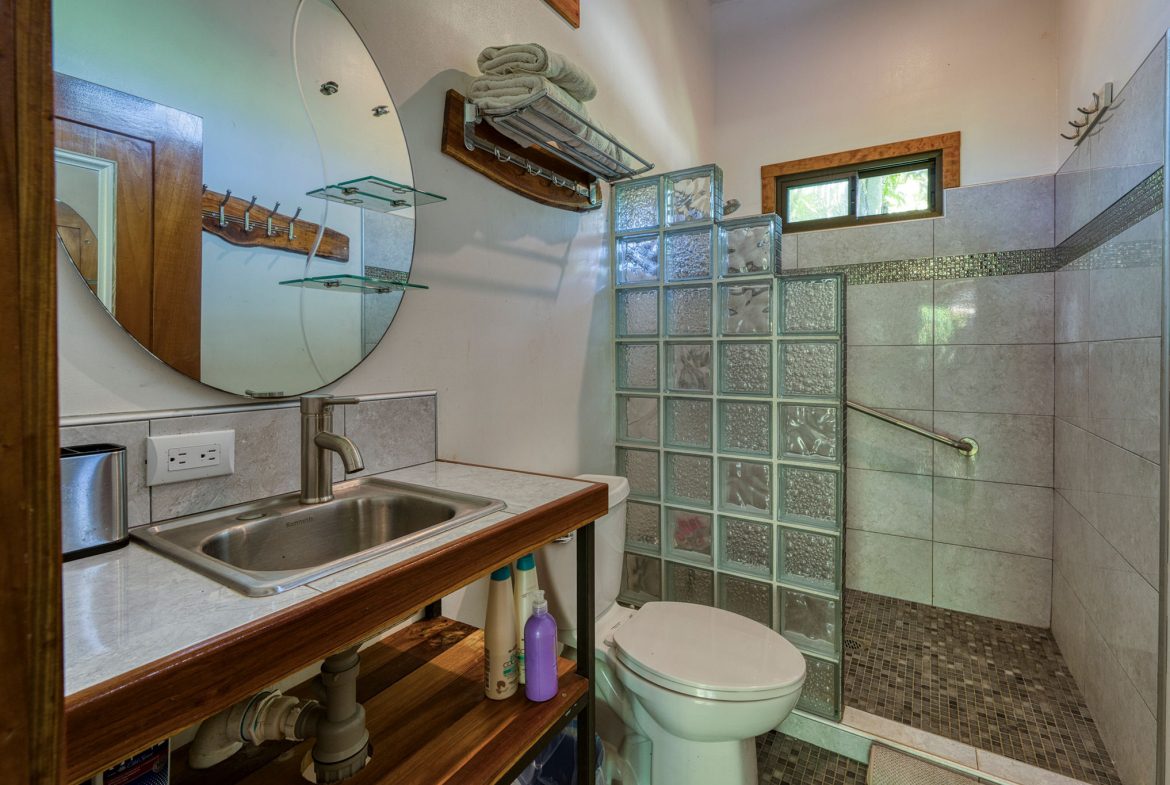 DOMINICAL HOTEL OR RETREAT WITH 13 RENTALS PLUS OWNER’S HOME