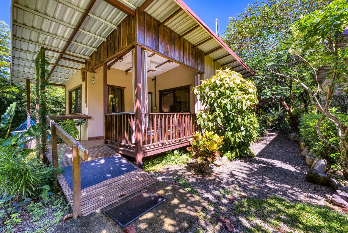 DOMINICAL HOTEL OR RETREAT WITH 13 RENTALS PLUS OWNER’S HOME