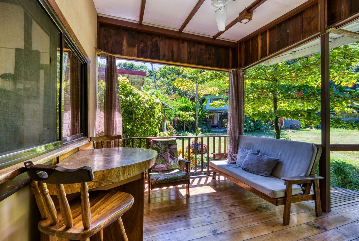 DOMINICAL HOTEL OR RETREAT WITH 13 RENTALS PLUS OWNER’S HOME