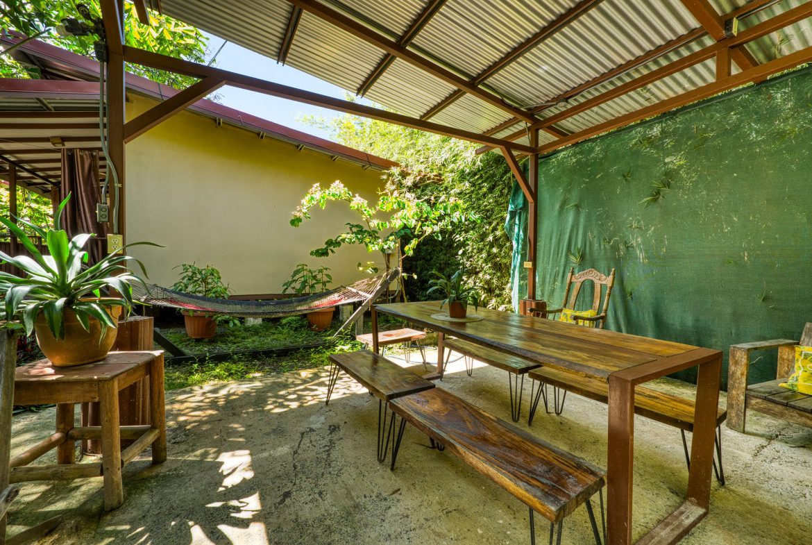 DOMINICAL HOTEL OR RETREAT WITH 13 RENTALS PLUS OWNER’S HOME