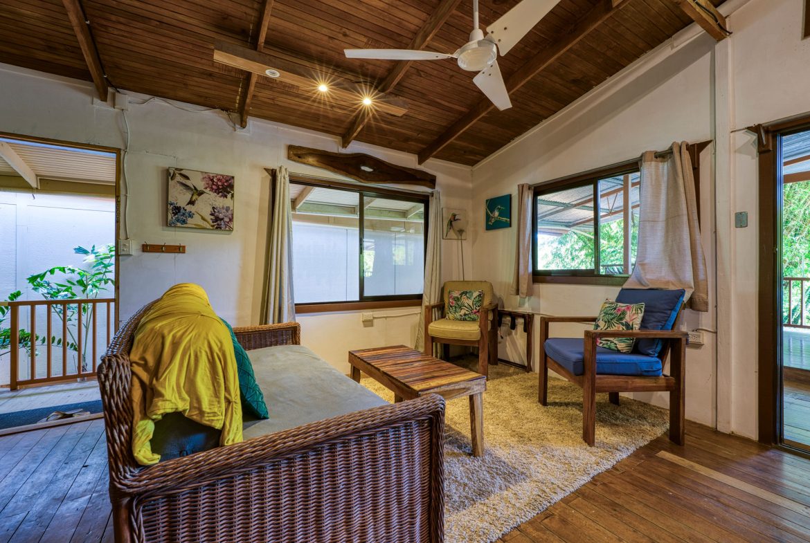 DOMINICAL HOTEL OR RETREAT WITH 13 RENTALS PLUS OWNER’S HOME
