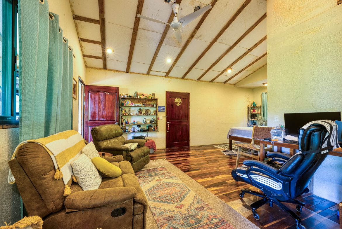 DOMINICAL HOTEL OR RETREAT WITH 13 RENTALS PLUS OWNER’S HOME
