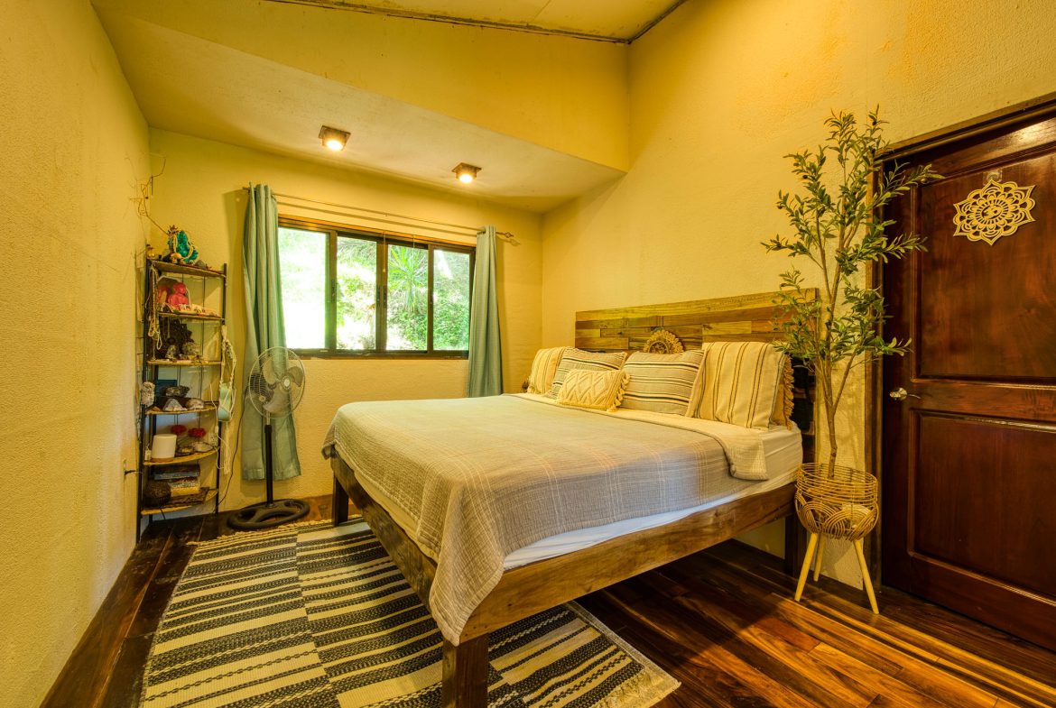 DOMINICAL HOTEL OR RETREAT WITH 13 RENTALS PLUS OWNER’S HOME